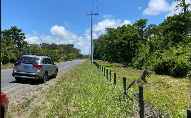 Fully Connected Property – Situated on Route 36 with electricity, water, internet, and nearby bus stops, ready for eco-friendly development.